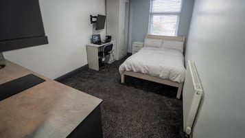 Bügeleisen/Bügelbrett, kostenloses WLAN, Bettwäsche