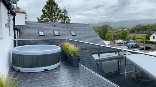 Snowdon Studio Apartment