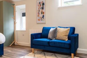 Living area - Style 7 - Modern Studio Near dmu & Lri (Leicester)