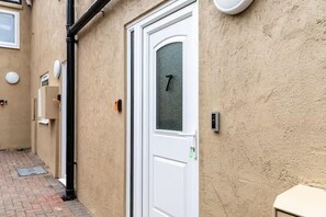 Property grounds - Style 7 - Modern Studio Near dmu & Lri (Leicester)