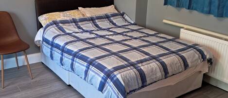 Free WiFi, bed sheets