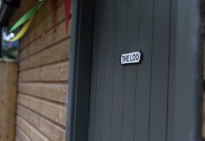 Exterior detail - Shepherd's Hut - Sleeps 2 - Hot Tub (Northwich)