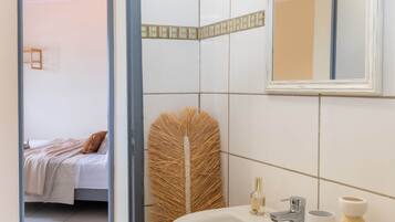 Håndklæder, Sæbe, Shampoo, Toiletpapir