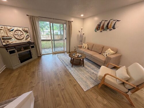 Lakeside Retreat