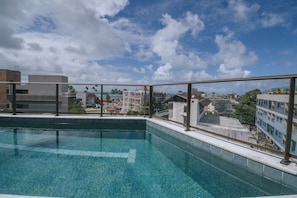 Pool - Luxury studio apartment 3 minutes from the natural pools. (Ipojuca)