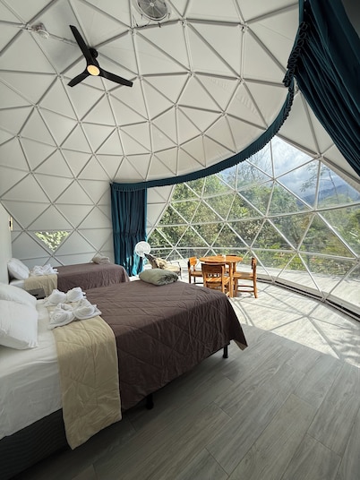 Rio Celeste Jungle Glamping