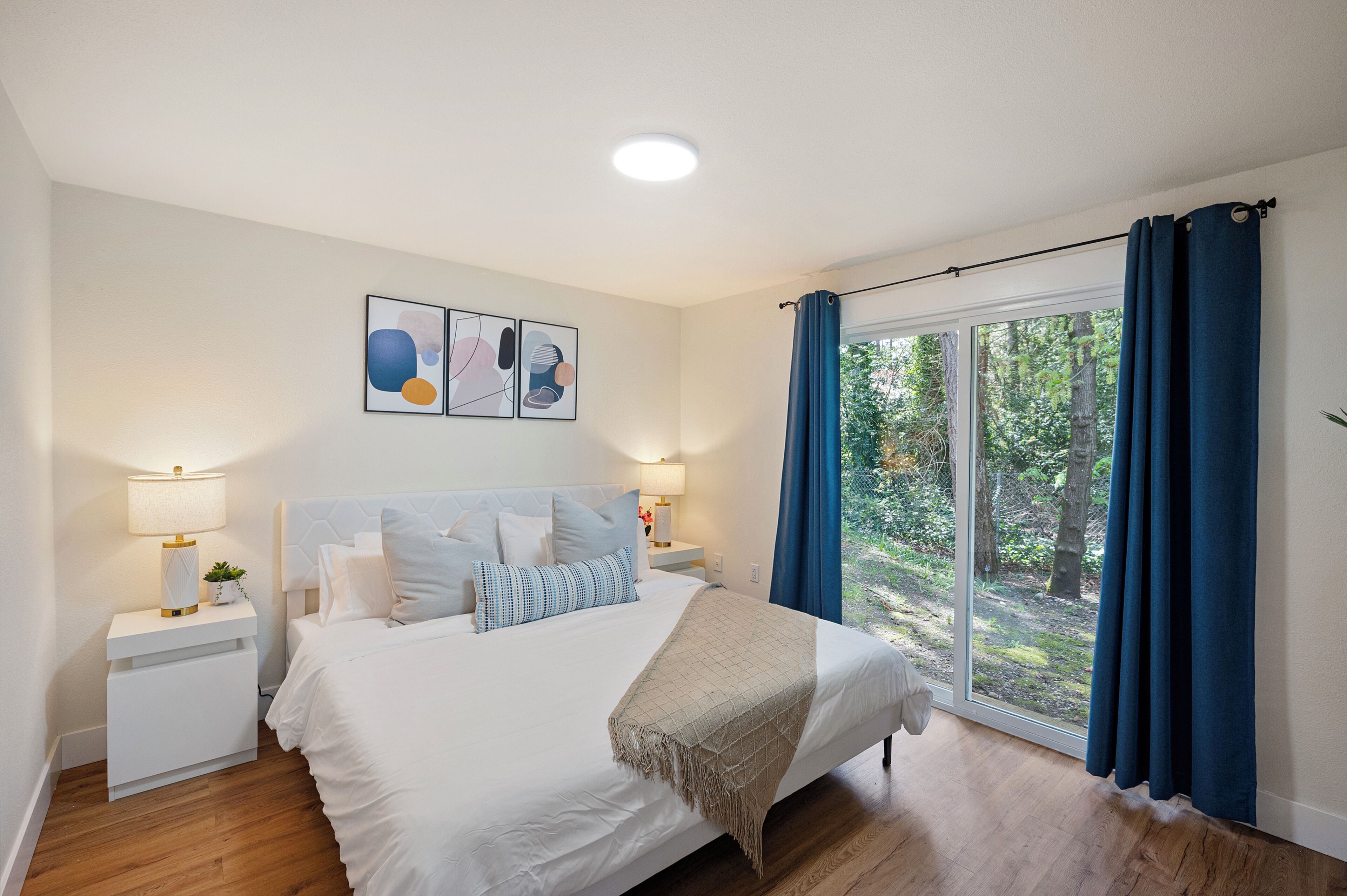 1 chambre, fer et planche à repasser, Wi-Fi, literie fournie