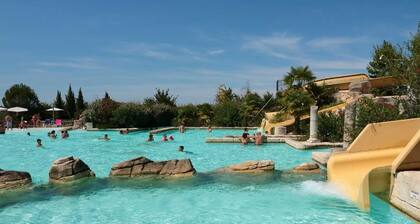 Séjour attenante au parc aquatique | Jardin privé