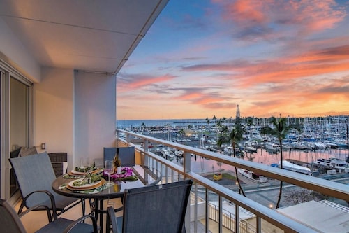 NEW Ilikai Suites Ocean View Studio With Complimentary Rental Car Included With 6+ Nights AND Free Parking Ilk-437 by KBM