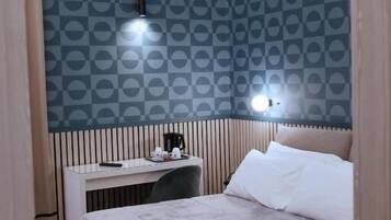 Comfort Room, Balcony, Courtyard View | In-room safe, soundproofing, iron/ironing board, free WiFi
