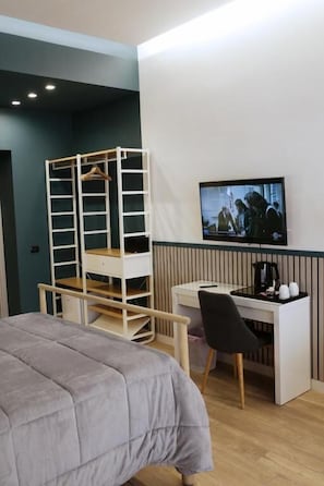 In-room safe, iron/ironing board - Palazzo Ferrara  (Napoli)