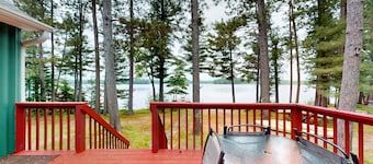 Pioneer Paradise - Lakefront home