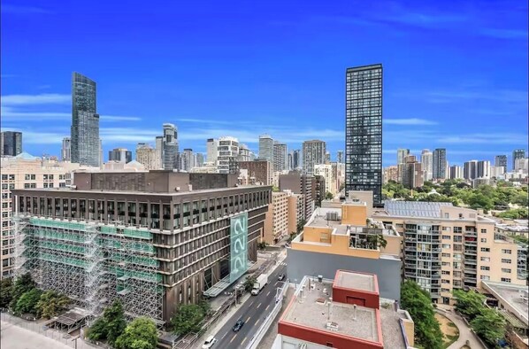 Superior Double Room, Balcony, City View | Terrace/patio - Filmor Suites (Toronto)