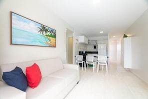 Apartament, 3 dormitoris, balcó | Sala d'estar
