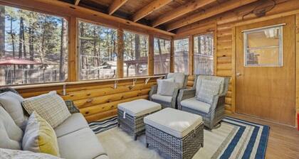 Rustic Lakeside Private Cabin - Fire Pit & BBQ