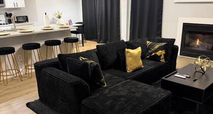 “3BR Townhome w/ Game Room Pool Table + Garage”