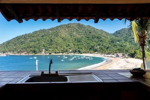 Beach - Garcia Rentals Yelapa: Vista Hermosa con aire acondicionado (Yelapa)