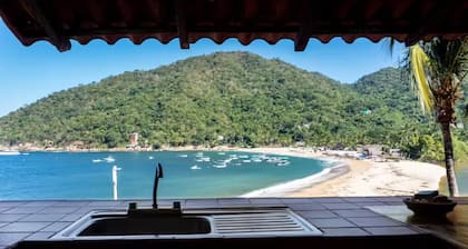 Garcia Rentals Yelapa: Vista Hermosa con aire acondicionado