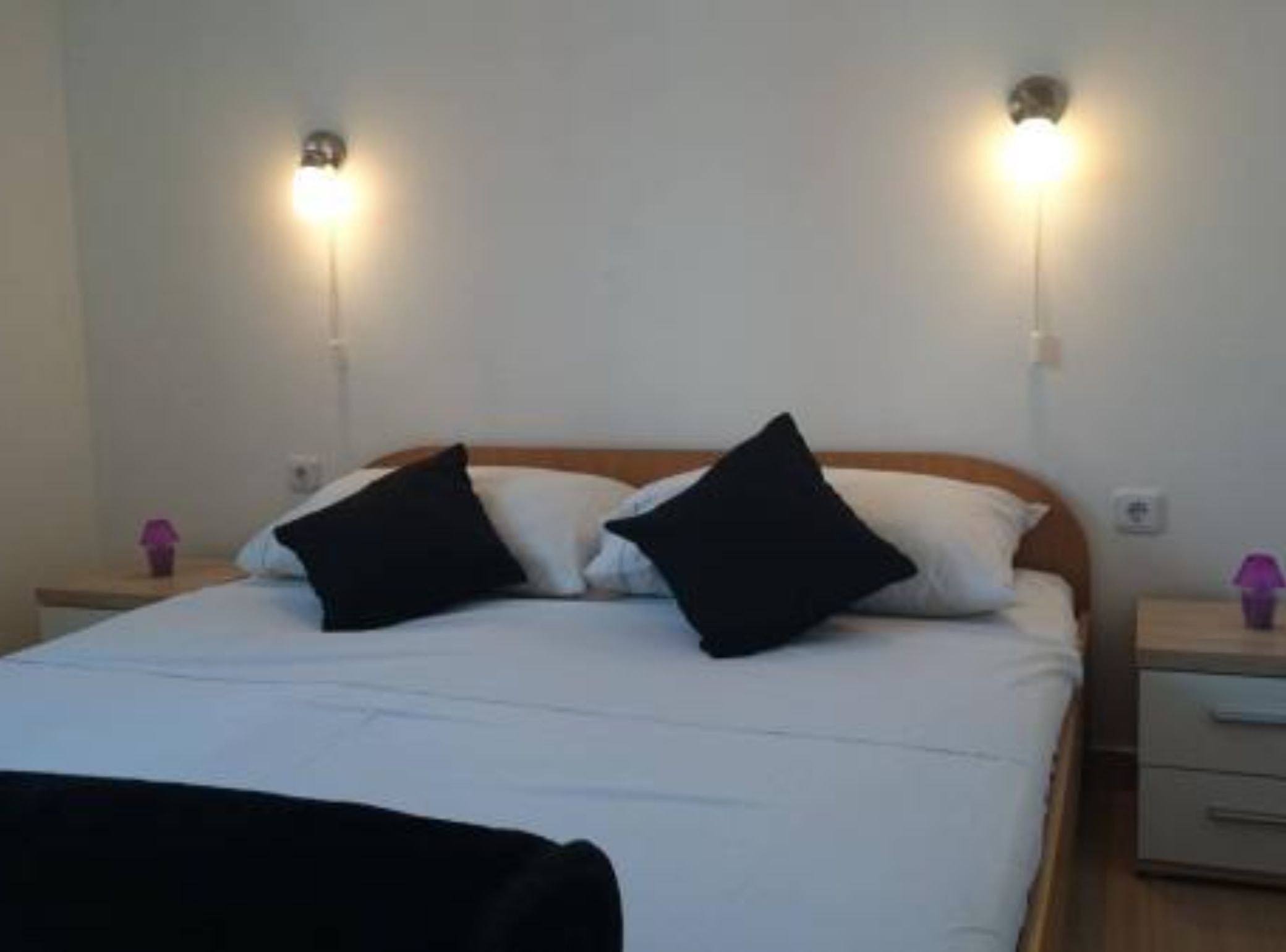 Apartment (Two Bedroom Apartment With Terrace An)