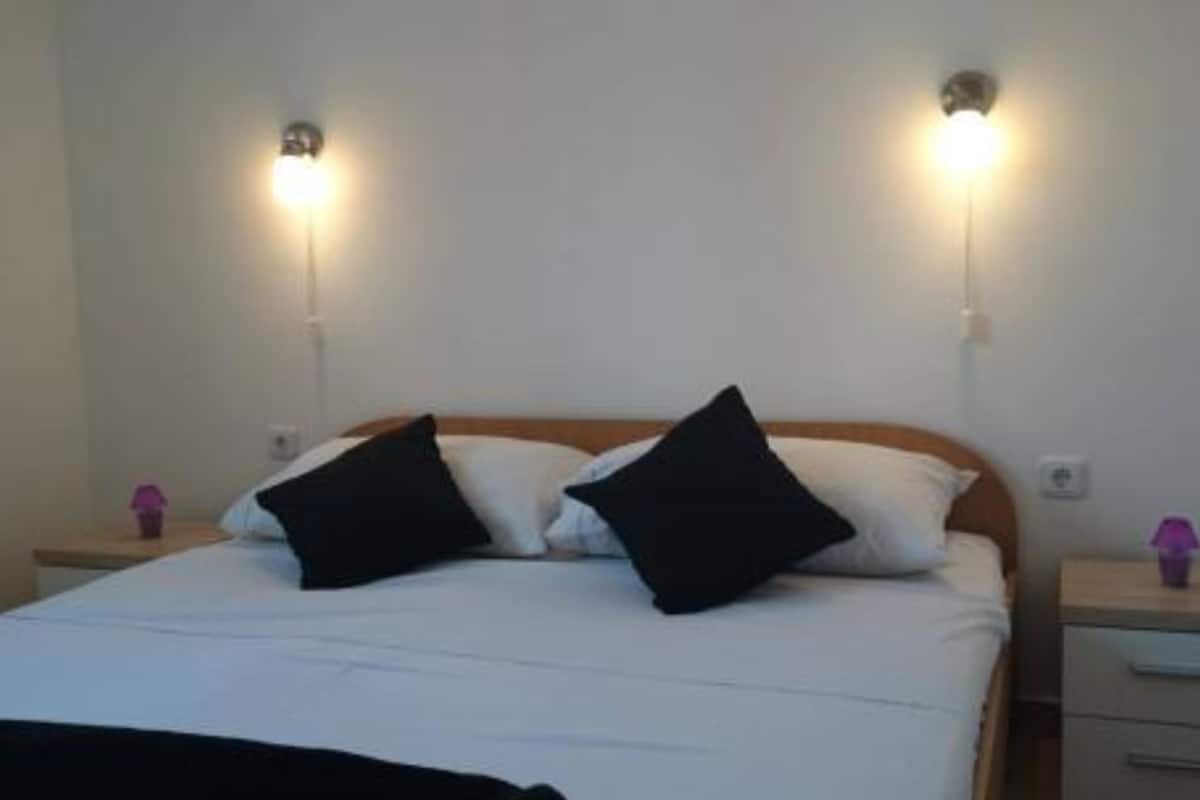 Căn hộ (Two Bedroom Apartment With Terrace An) | 3 phòng ngủ, truy cập Internet không dây miễn phí