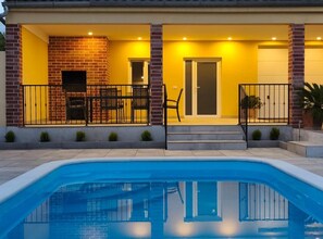 Pool - Villa Mate (Biograd na Moru)