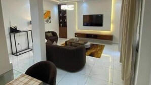 Unclassified image, 2 of 33, button - Aj3 LUXURY HOME: Superior Apartment with Balcony (Yaoundé)