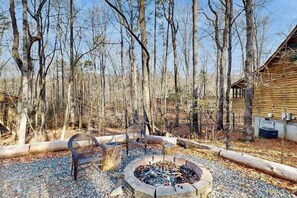 Property grounds - Lazy Bear Cabin 1 Stay (Sautee Nacoochee)