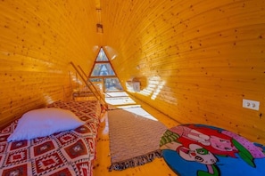 Minibar, free WiFi, bed sheets - Pensiunea La Maria lu' Sandoiu (Bumbesti-Pitic)