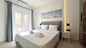 Room - Modern Bright 1BR next to Pasalimani & Marina Zeas (Pireas)