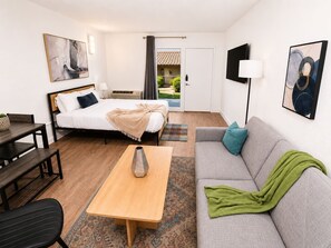 Room - Sleepover | Alluring Studio + Gym - Austin TX (Austin)