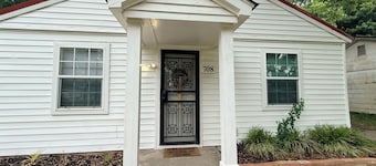 Peaceful tranquility 2-bedroom house with AC in friendly Blytheville