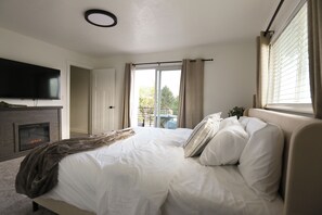Internet, bed sheets - Cozy Layton Retreat Near Hiking, Lakes & Lagoon (Layton)