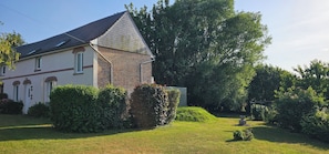 Exterior - Vrbo Property (Terres de Bord)
