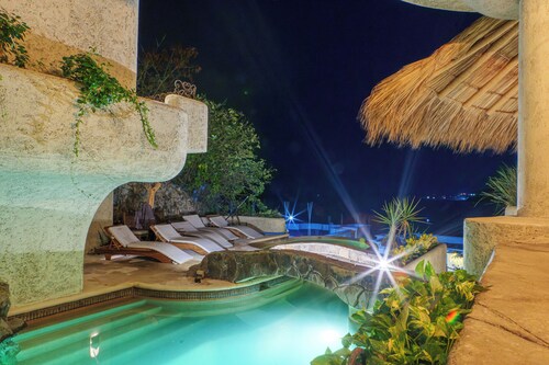 Castle Black Swan - Private Medieval Luxury