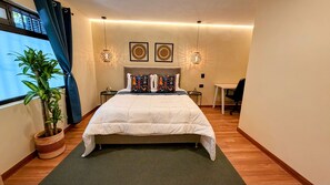 Superior Room, 1 Queen Bed - Nam Hotel Boutique (Medellín)