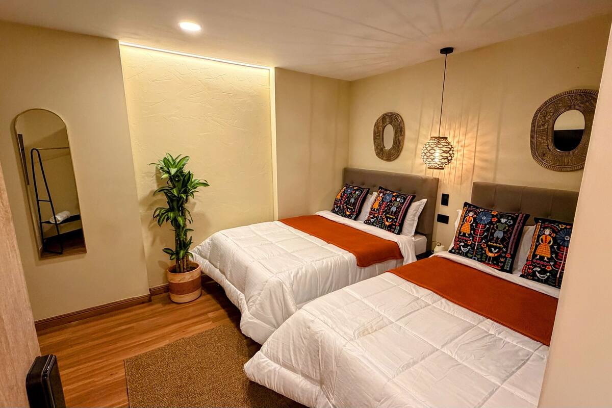 Double Room, 2 Single Beds
