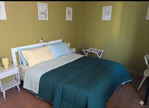 Comfort-Doppelzimmer | Schreibtisch, laptopgeeigneter Arbeitsplatz, kostenloses WLAN