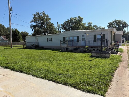 3-bedroom mobile home in pleasant Hanover with AC
