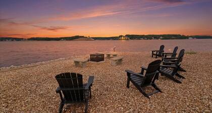 19MM w/ Dock, Boat & PWC Slips, Views, Game Room, Fire Pit & 2-Story Deck
