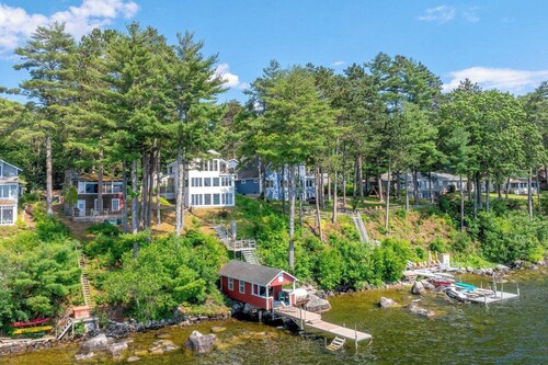 Tranquil 3-bedroom Lake house on Sebago Lake