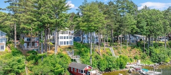 Tranquil 3-bedroom Lake house on Sebago Lake