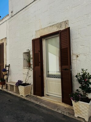 Exterior detail - Quaint 1-bedroom house with AC in charming Alberobello (Alberobello)