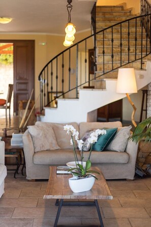 Interior - Villa Melioris, Divine Sea Views, Private Pool, Spacious Furnished Terrace,. (Corfu)