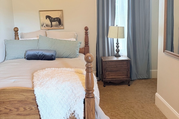 Double Room | Iron/ironing board (on request), WiFi (free)