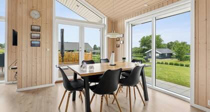 Perfect holiday home for relaxation and beach