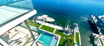 
Experience the ultimate Florida Keys getaway in this modern waterfront estate