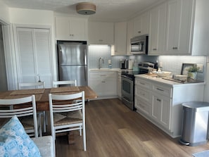 Private kitchen - The Salty Mermaid - Designer furnished PERFECT couples get-a-way! (Carolina Beach)