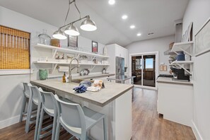 Coffee/tea maker, fridge, microwave, oven - SIMPATICO | PRIVATE POOL + PET FRIENDLY (Port Aransas)