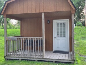 Deluxe Cottage | Terrace/patio