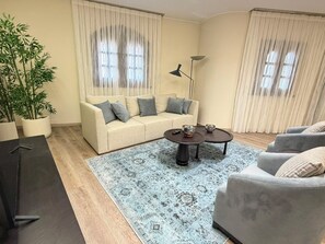 Smart TV - VESTA  - Luxury APT - 3BR - South Teseen (II) (New Cairo City)
